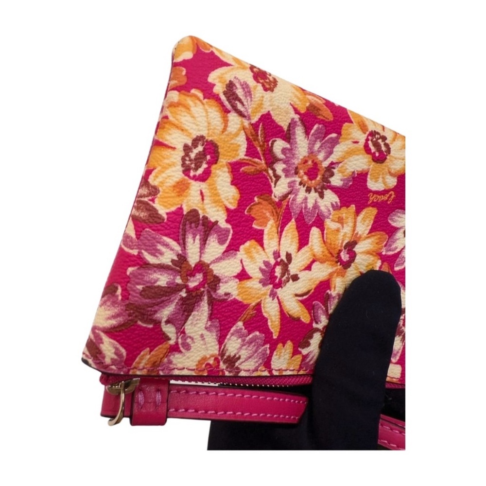 NWT Coach Pink Floral Wristlet - Picture 7 of 13